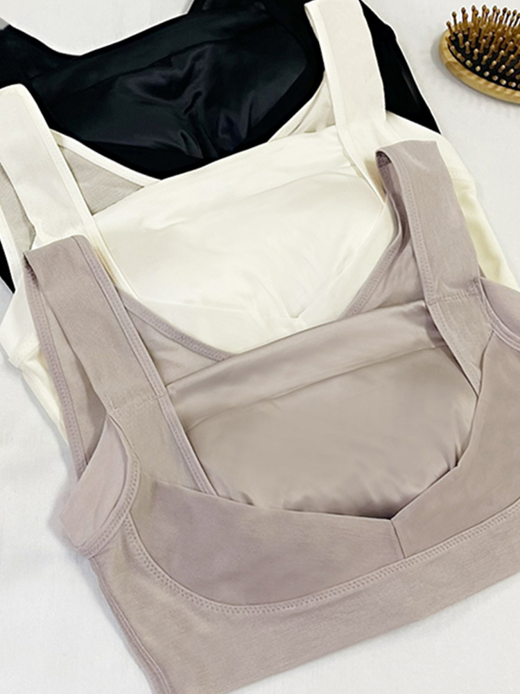 楽なのにバストアップブラ24