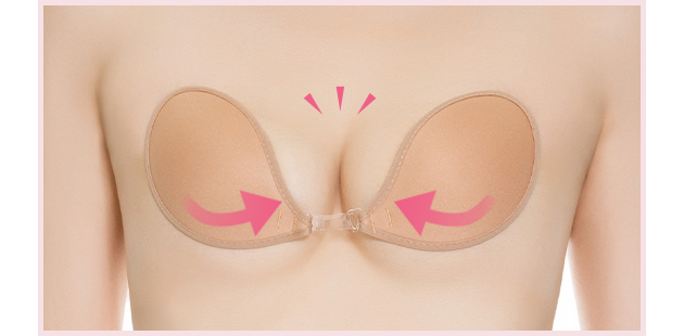 もう胸元隠さなくていいんです!貼って寄せるだけ!